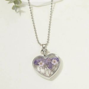 NWT Dry Flower Charm & Necklace